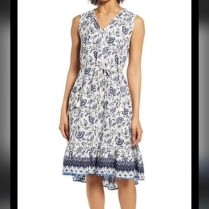 Beachlunchlounge Nordstrom Blue and White Floral Woman Dress